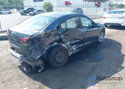 2014 Mazda 3 I Sport из США, поврежденный, VIN JM1BM1U72E1145438